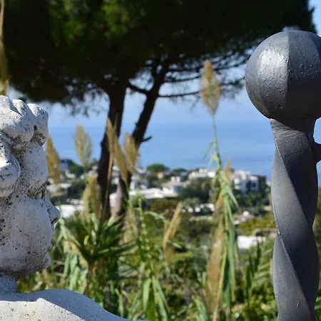 مزرعة للإقامة La Pergola Forio di Ischia